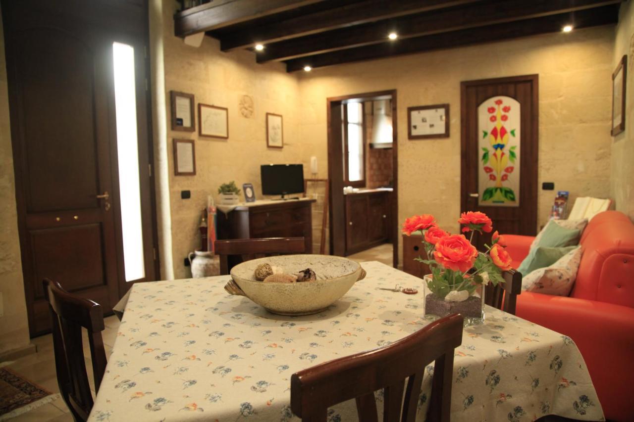 Dimora Dei Figuli Hotel Lecce Bagian luar foto