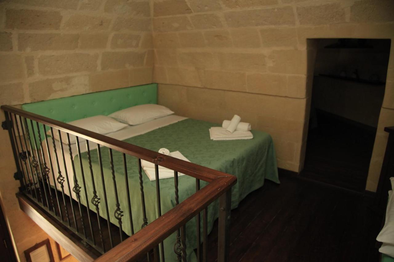 Dimora Dei Figuli Hotel Lecce Ruang foto