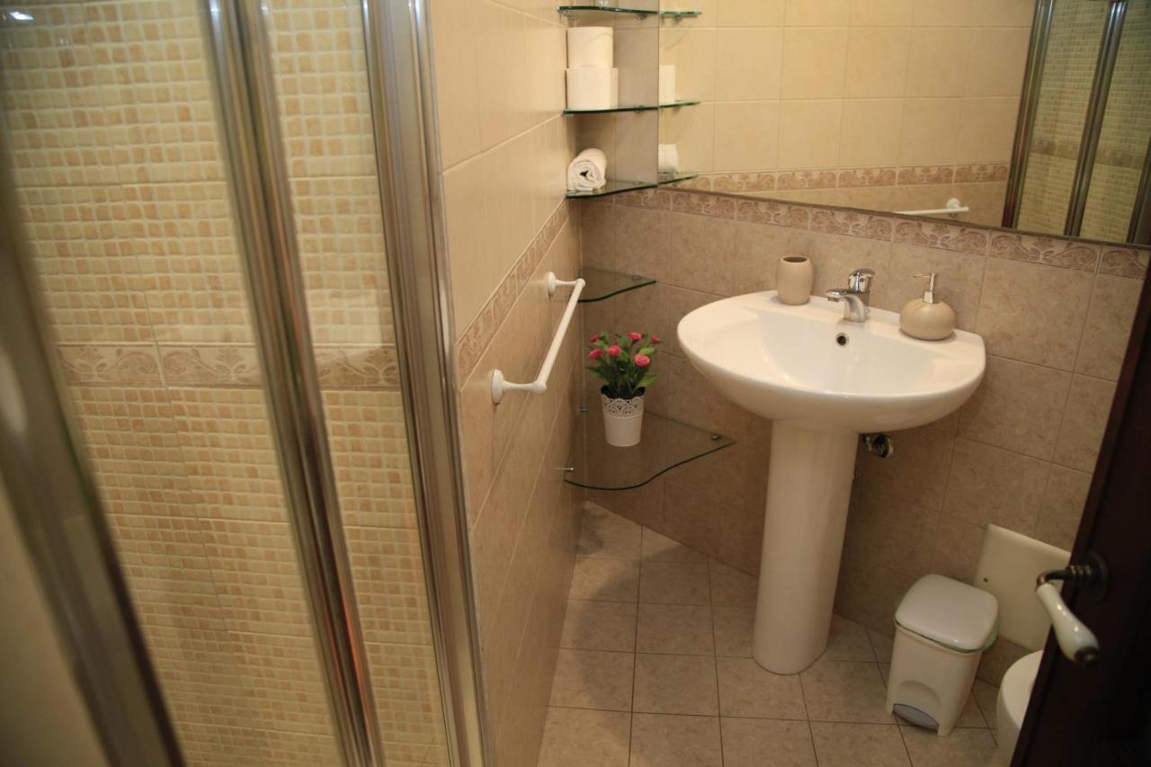 Dimora Dei Figuli Hotel Lecce Ruang foto